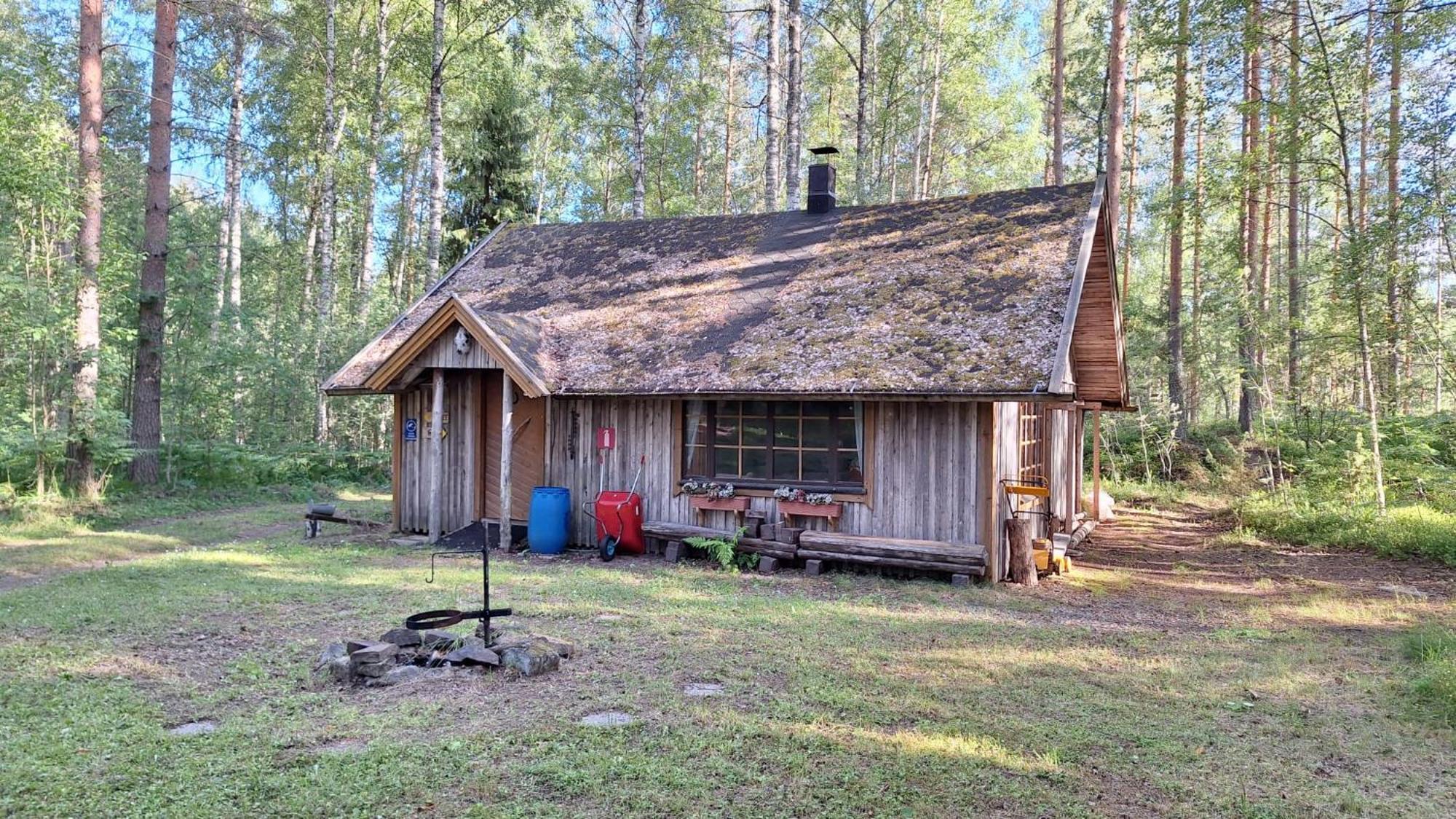 Hotel Metsaesydaen Moekki 4 Mettaepoeyroeoe Puumala Exterior foto